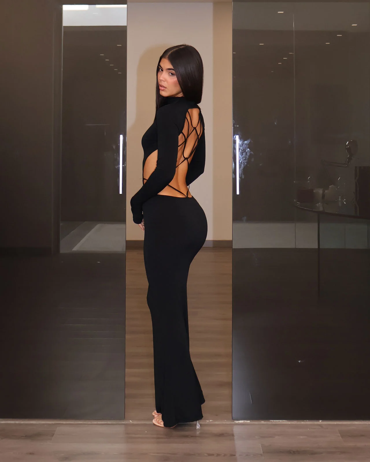 DRESS SHOW ME - Image 3